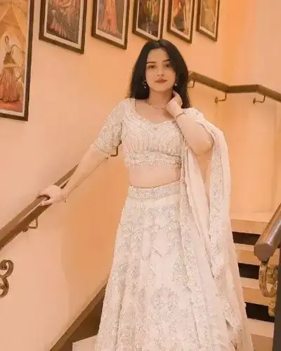 Escort Pipariya